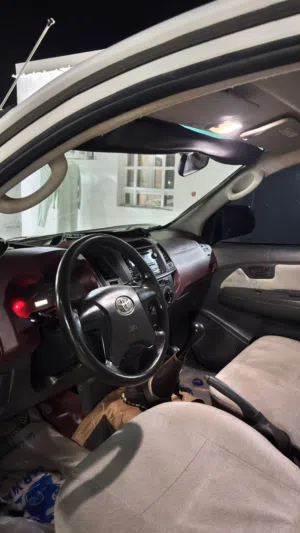 Used Toyota Hilux in Al Sharqiya