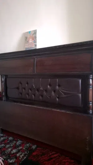 تخت مجوز للبيع