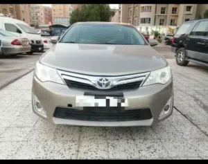 تويوتا كامري 2014 للبيع
