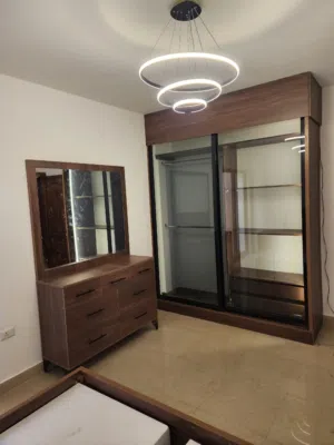 خزائن حائط خزين عصريه جميع الألوان متوفر تفصيل حسب الطلب