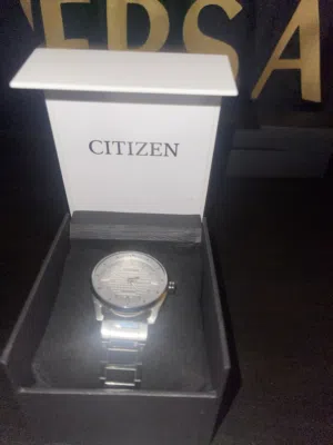 ساعةCITIZEN