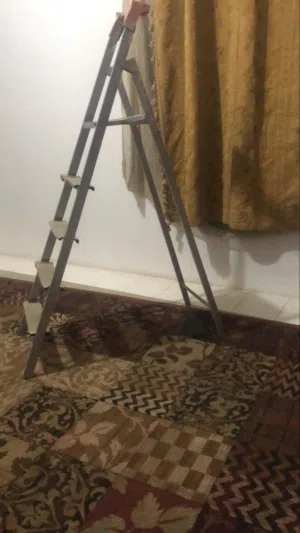 سلم المونيوم