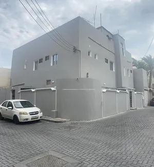 336 m2 More than 6 bedrooms Townhouse for Sale in Muharraq Hidd