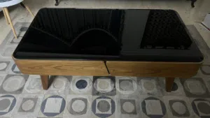 Coffee table طاولة