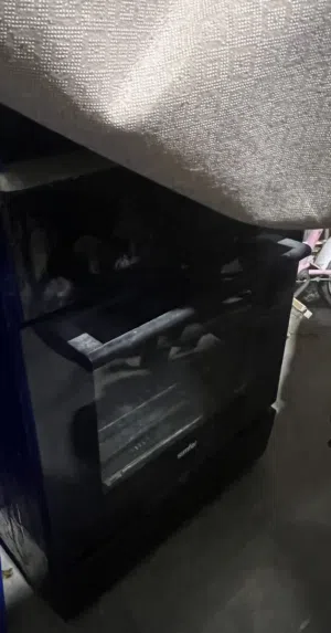 طباخ وبايسكل وفراش