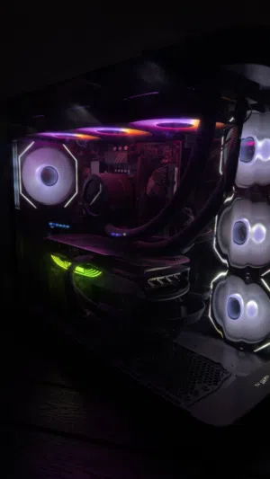 للبيع بي سي 4070 TI SUPER نظيف