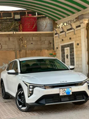 Used Kia K4 in Basra