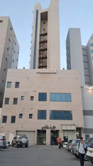 مكاتب وتخزين للايجار