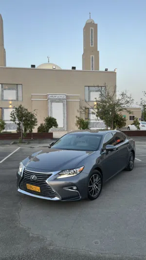 Used Lexus ES in Al Batinah