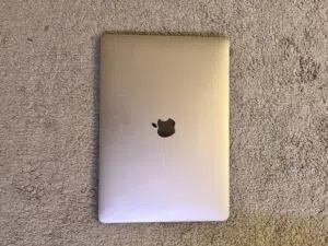 MacBook Air 2020 m1 8GR