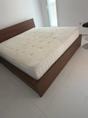 IKEA King bed size with storage - Free mattress