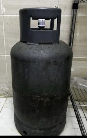 سلندر غاز للبيع فاضي