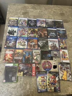 مجموعة ألعاب للبيع Video Games for Sale