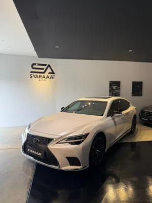 Lexus LS500
