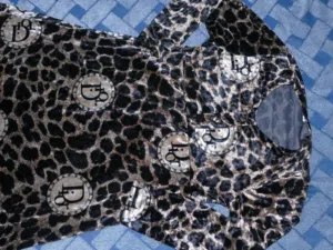 بدعية نمر قطيفة شابة كيفك حبيبتي الاميرة فقط ب 2500 دينار جزائري تحت شعار خدمة الجيوب الجزائرية.