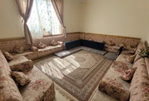 مجلس للبيع