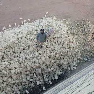 متوفر خلفات