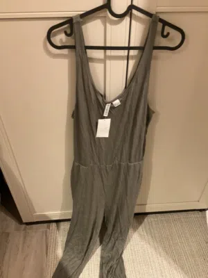 جامب سوت ، فستان h and m