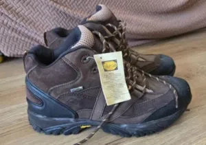 سيفتي شوز ماركة vibram قياس 45 غيرمستعمل