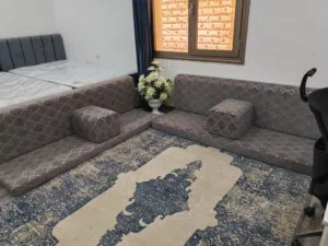 جلسة أرضية (ديوانية) كالجديده تماما
