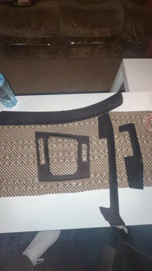 قطع e46 للبيع ، كشف او كوبيه او 4 بواب