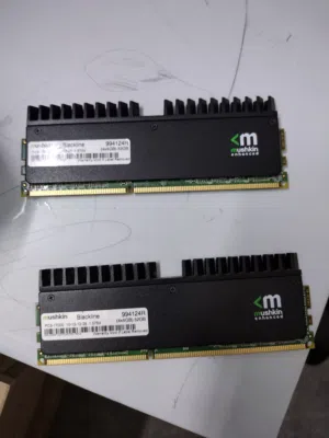 “DDR3 2133MHz. Gaming RAM”4 ×8