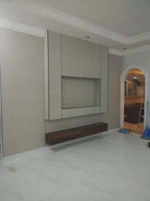 معلم فني ديكورات ودهانات