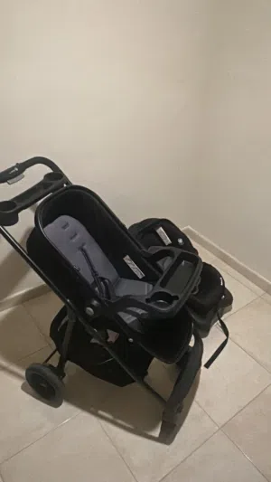 عرباية + كوت (كار سيت) من ماركة Safety 1st أصلية