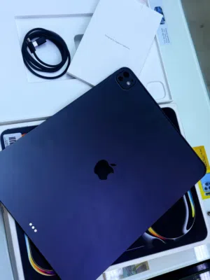 Apple ipad pro M5 13inch 256gb Under Warranty Apple 10 Month Available like new 100% Battery 3 cycle