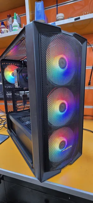 جهاز كمبيوتر جيمنج مستعمل بحال الوكاله بسعر مميز