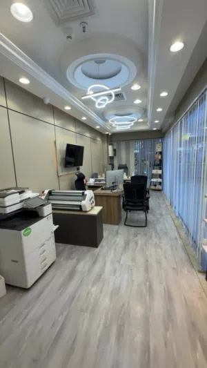السلام عليكم للبيع اغراض مطبعه جاهزى بالكامل  الاغارض بحالة الجديد مكاين الطابعات والكمبيوترات