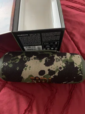 FLIP6 JBL  للبيع