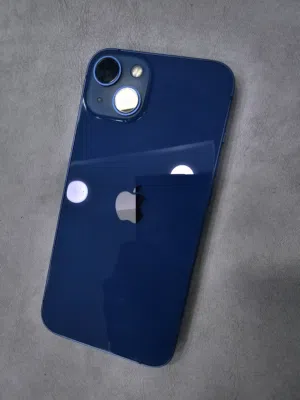 Iphone 13 128GB وكاااااله بطاريه 100% مغيره بالشركه مشحونه 57 مره بعد التغيير الجهاز waterproof