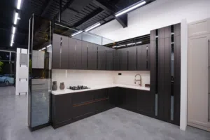 مطبخ الحديثه تصميم وتنفيذ شركة ديكورسان