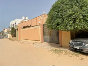 350 m2 5 Bedrooms Townhouse for Sale in Tripoli Al-Sabaa