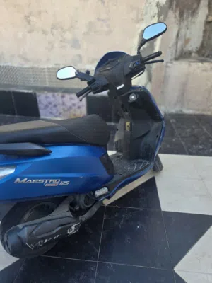 دراجه للبيع مستعجل لغايات السفر  السعر قابل للتفاوض دراجه موديل 2022 هيرو ممشاها 15الف