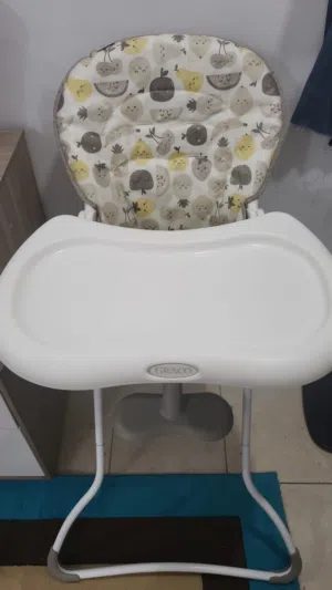 كرسي للاطفال