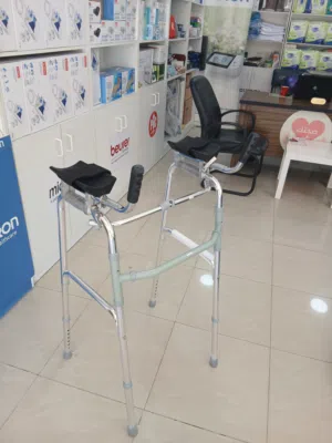 ووكر بالكوع قابل للتعديل والطي مساعد مشي بمساند للذراعين لكبار السن Elbow Walker للعلاج الطبيعي