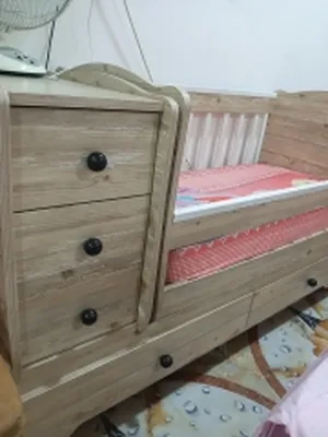 سرير طفل هزاز من عمر 6 أشهر لغاية 5 سنوات 