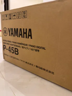 بيانو ياماها P-45B رقمي للبيع – شبه جديد (استخدام خفيف جداً)
