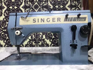 مكينة خياط صناعي نظيفة وتطريز حر