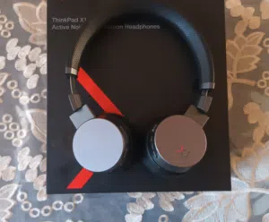 سماعة LENOVO بلوتوث X1 مع العلبة والشنطة الأصلية