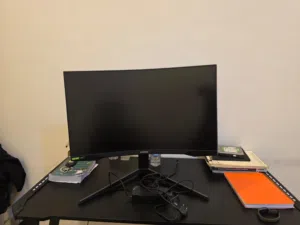 Samsung odyssey g7 2K 240hz 27inch