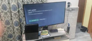 اكس بوكس وان فات للبيع بسعر 85الف  بدون يده او جوستك