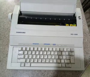 الة كاتبه الكترونيه نوع سامسونج SQ1000  طباعه انجليزي جديدة