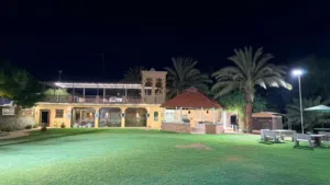 Daily . 200000 ft²0