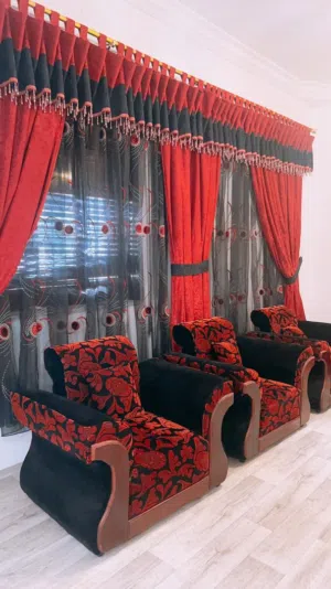 صالون نظيف خالي من العيوب بسعر كزيوني