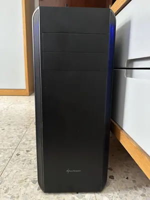 Custom-built . Windows . Used4
