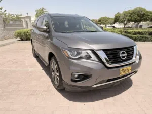 Used Nissan Pathfinder in Muscat