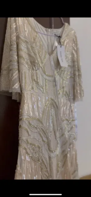 فستان سهرة فاخر جدًا للبيع
